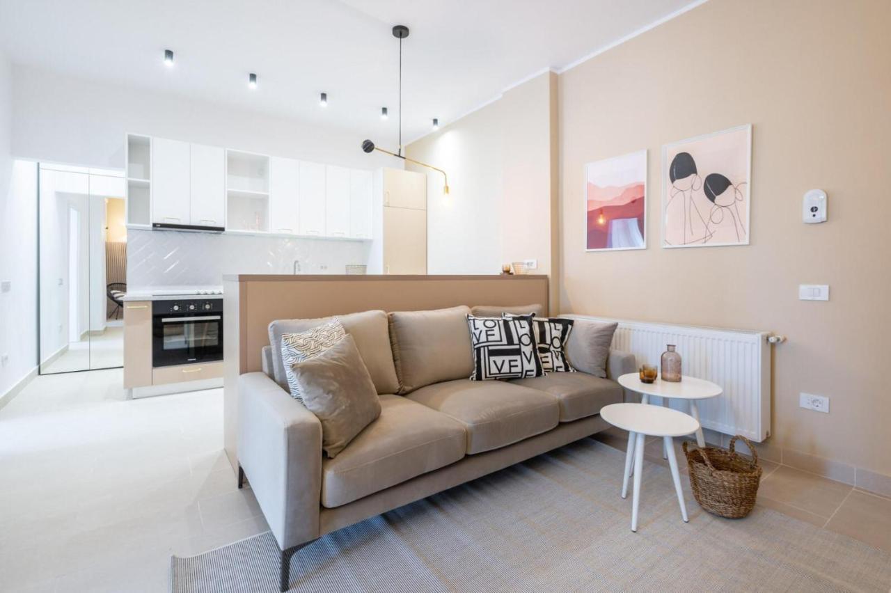 Fabulous Apartament With View In Calea Victoriei 부쿠레슈티 외부 사진