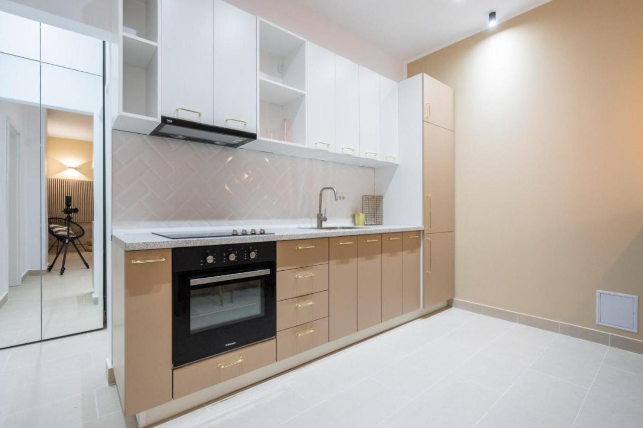 Fabulous Apartament With View In Calea Victoriei 부쿠레슈티 외부 사진