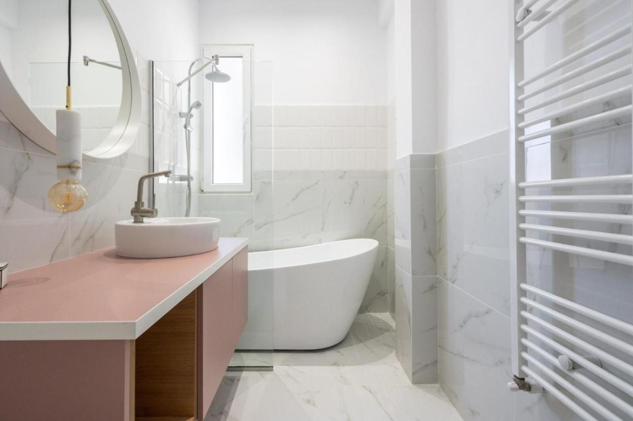 Fabulous Apartament With View In Calea Victoriei 부쿠레슈티 외부 사진