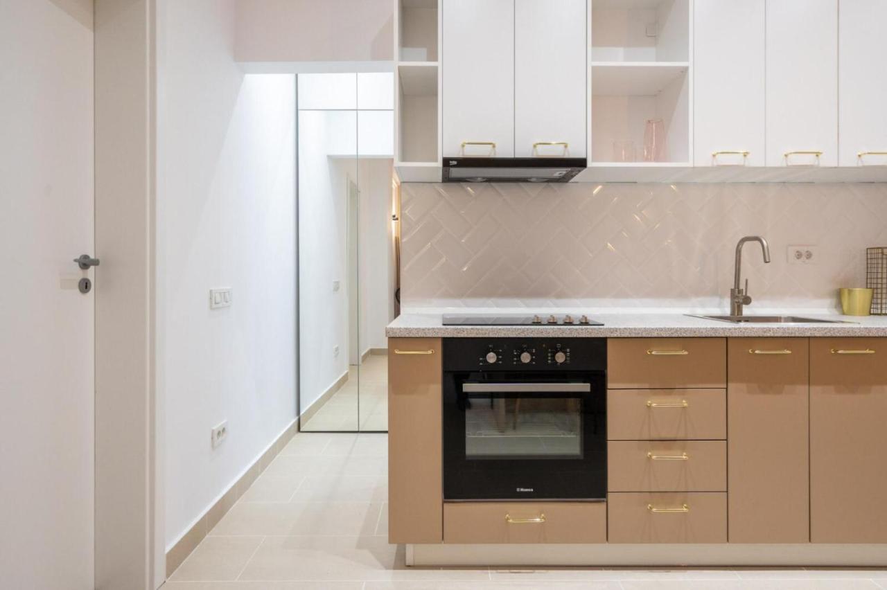 Fabulous Apartament With View In Calea Victoriei 부쿠레슈티 외부 사진